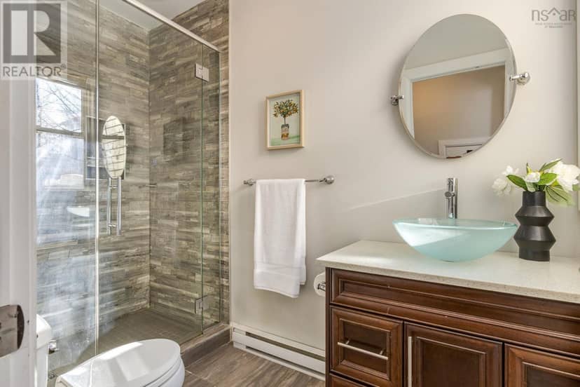 2542 Gottingen Street — photo 17 of 40