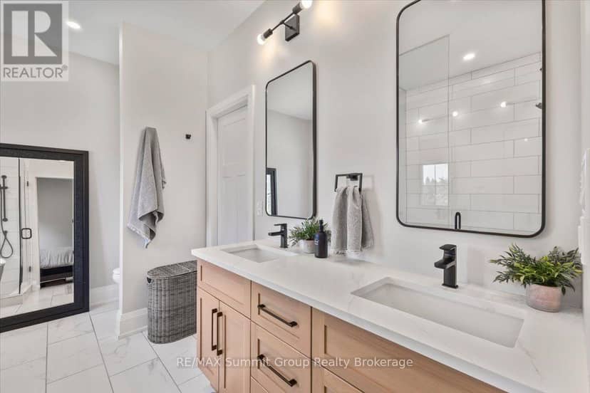 344535 North Line — photo 18 of 40