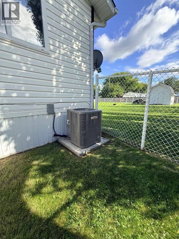 10629 101 Ave — photo 30 of 40