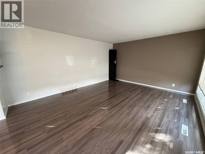 1141 Hartney AVENUE, Weyburn, photo 7