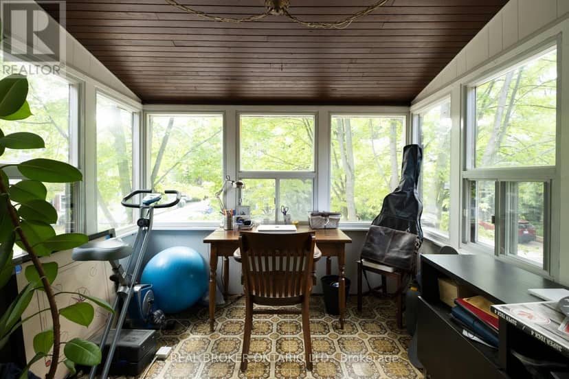 33 Atlas Avenue — photo 28 of 40