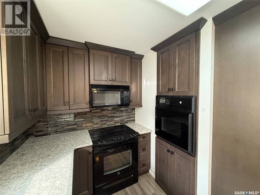 1141 Hartney AVENUE, Weyburn, photo 5