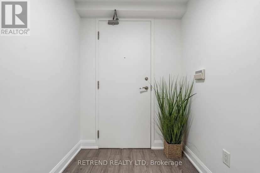 2808 - 2191 Yonge Street — photo 32 of 40