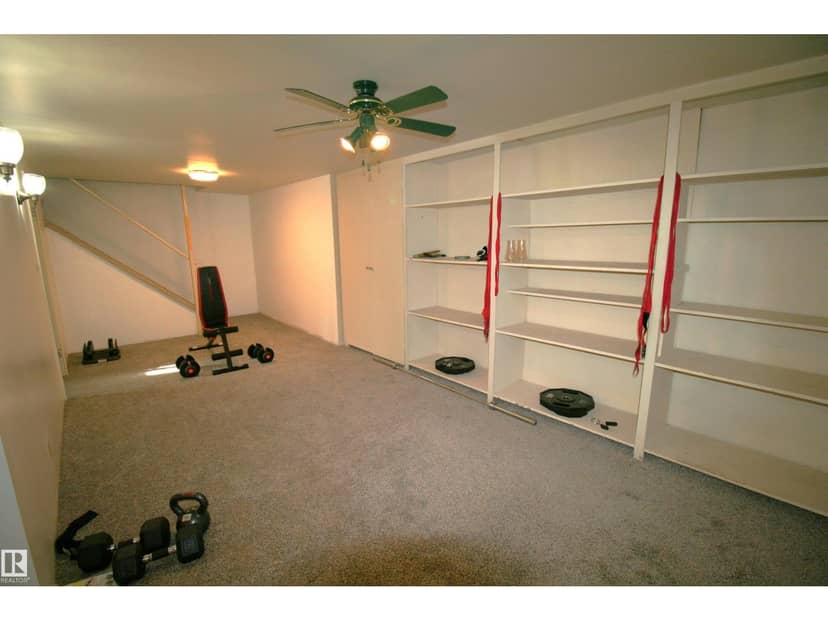 5219 57 AV — photo 30 of 40