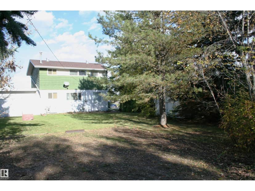 5219 57 AV — photo 35 of 40