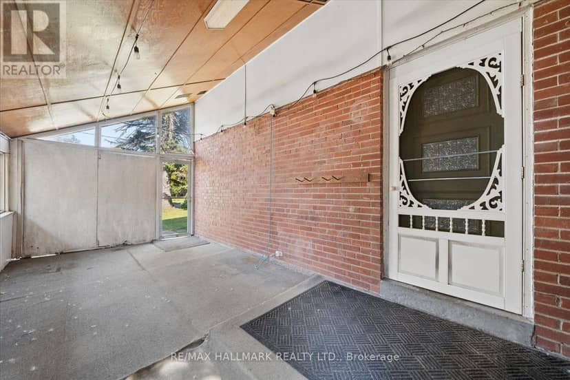 73 Deerfield Road — photo 5 of 40