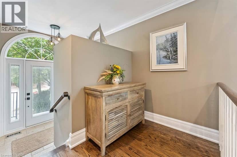 2331 MARINE Drive — photo 3 of 40