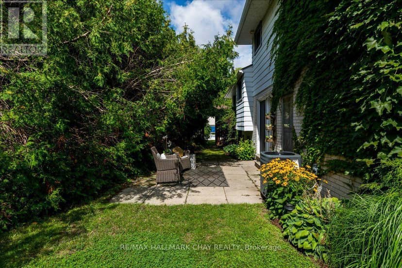 19 Highcroft Road — photo 34 of 40