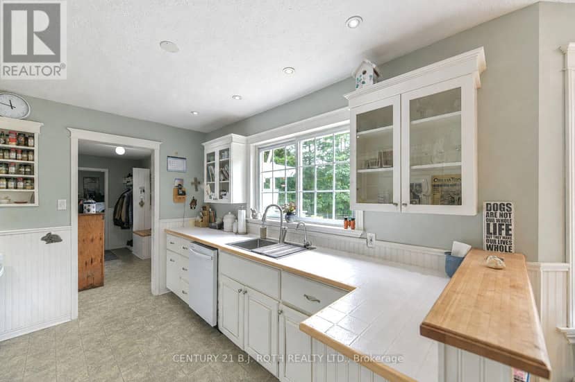 652 Warminster Side Road — photo 12 of 40