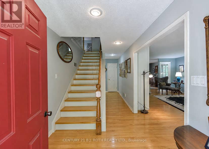 652 Warminster Side Road — photo 5 of 40