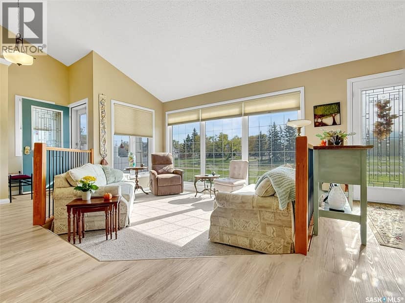 B 558 8th AVENUE NE, Swift Current, photo 3