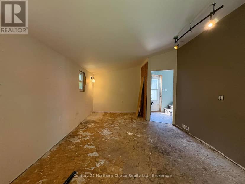 808 Portage Avenue — photo 18 of 32