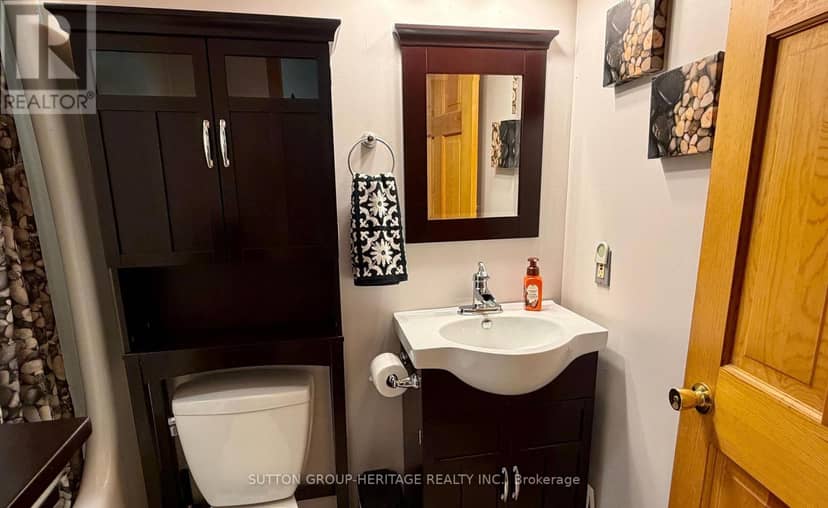 1284 Melbourne Road — photo 18 of 40