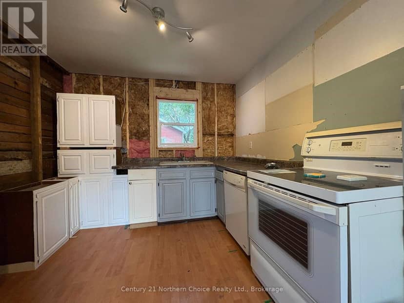 808 Portage Avenue, Fort Frances, photo 6