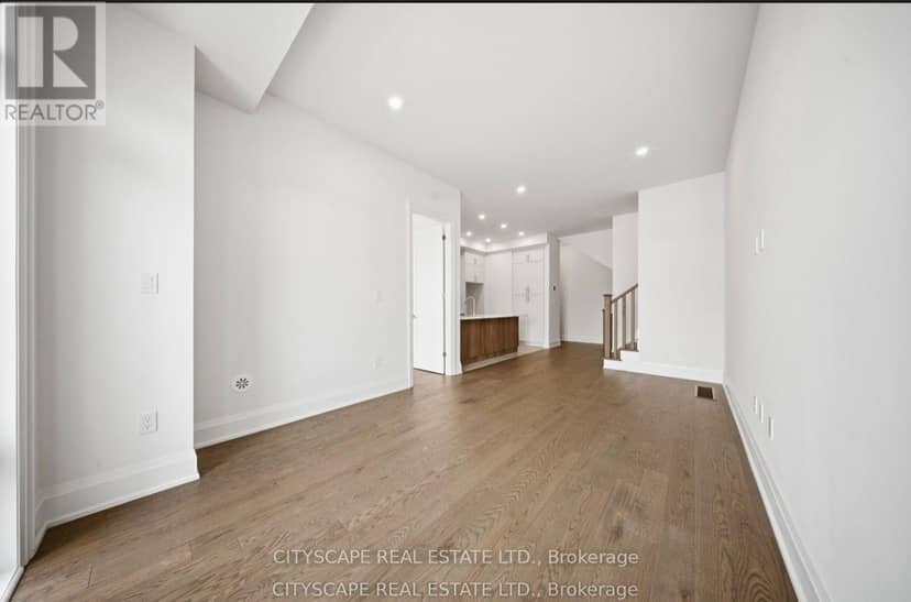 3322 Umar Avenue — photo 10 of 32