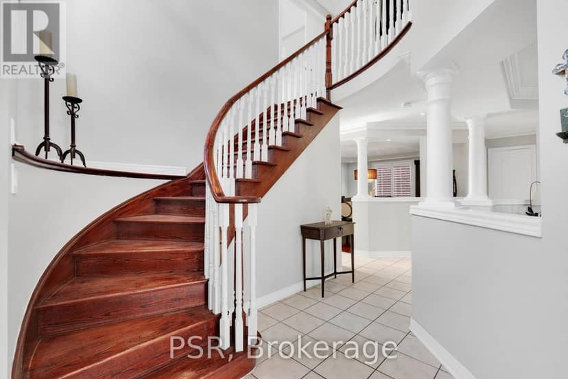 10 Baccarat Crescent — photo 21 of 40