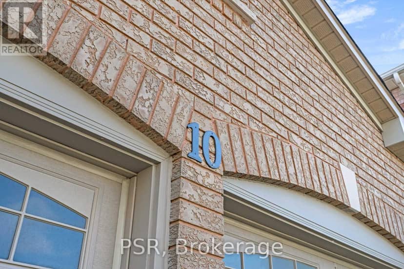 10 Baccarat Crescent — photo 4 of 40