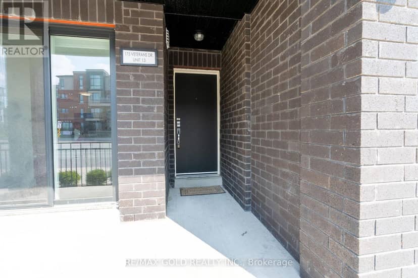 13 - 175 Veterans Drive, Brampton, photo 2