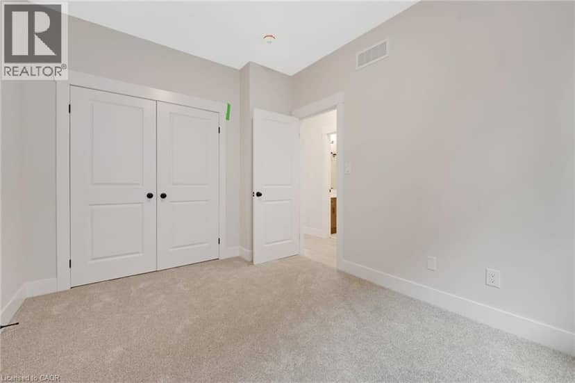 52 MOON Crescent — photo 20 of 33