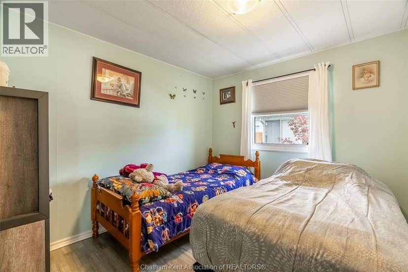 132 Dunkirk DRIVE — photo 19 of 27
