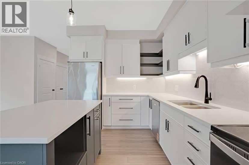 24 MOON Crescent — photo 14 of 40