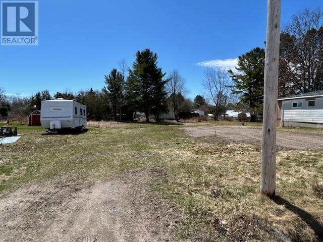 77 Togo ST, Blind River, photo 6
