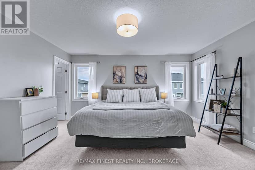 115 Dr Richard James Crescent — photo 24 of 33