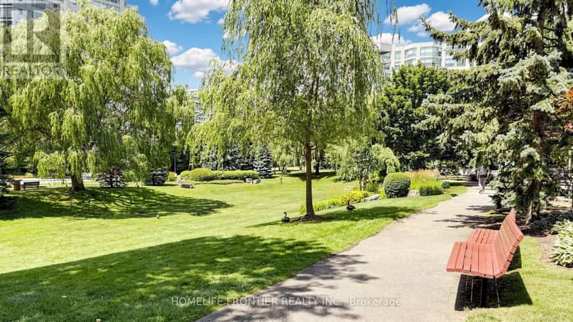 1016 - 7825 Bayview Avenue — photo 30 of 40
