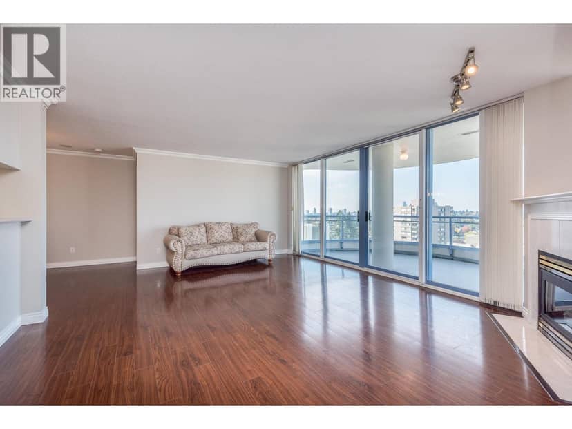 1701 739 PRINCESS STREET, New Westminster, photo 3