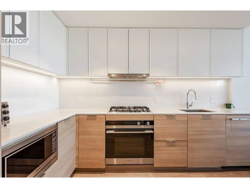 808 1045 AUSTIN AVENUE, Coquitlam, photo 3
