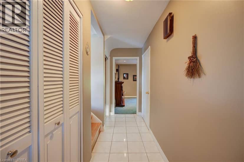 367 FAIRVIEW Drive, Brantford, photo 4