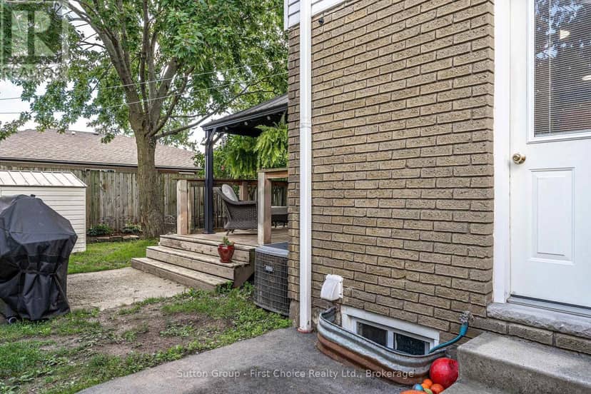 97 Graham Crescent — photo 27 of 32