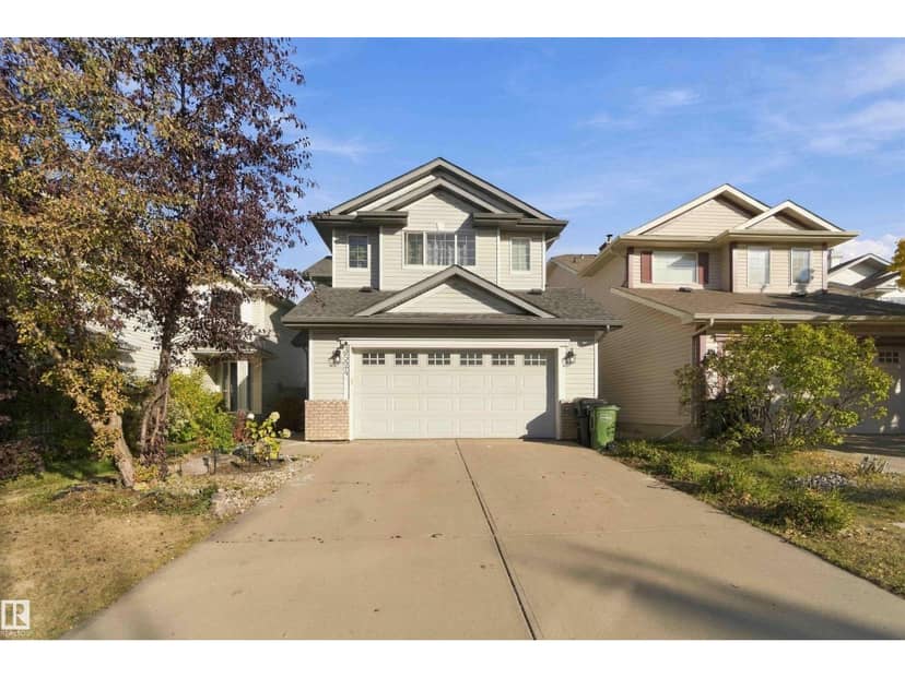 3524 McLean Cr SW — photo 15 of 40