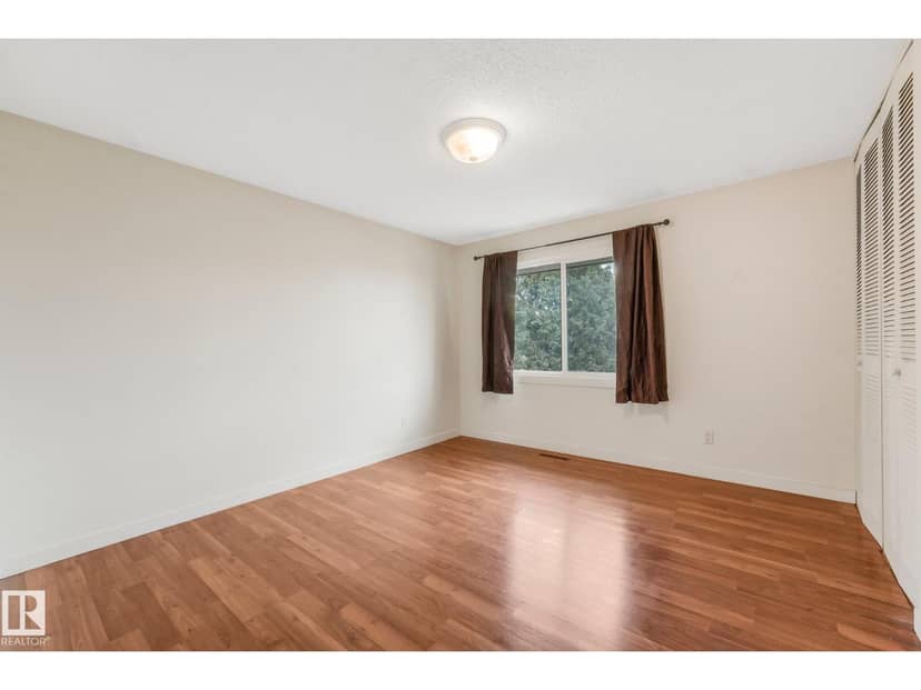 144 Roseland Vg NW — photo 26 of 40