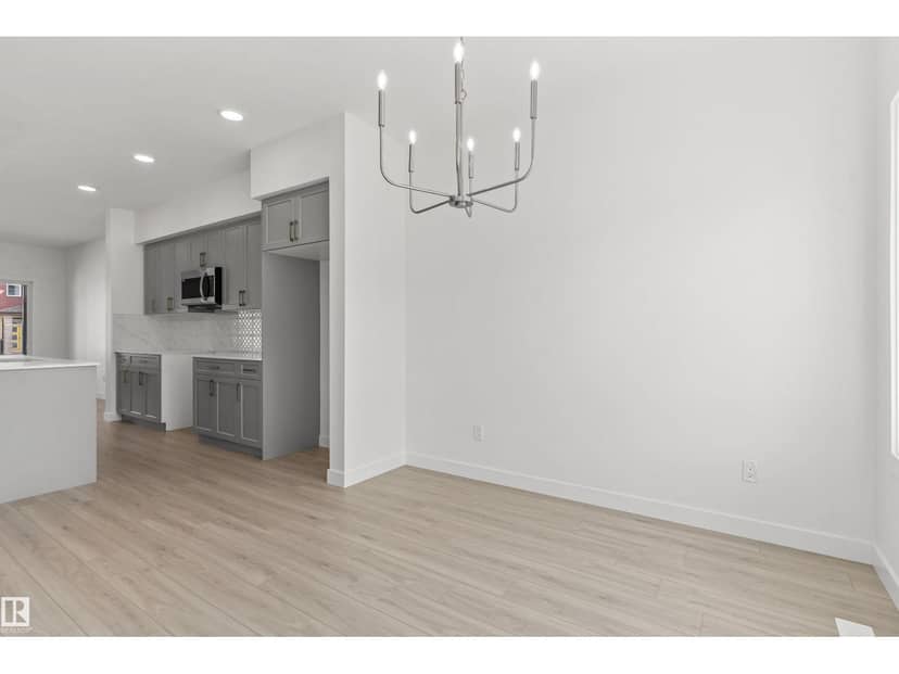 20623 43 AV NW — photo 11 of 38