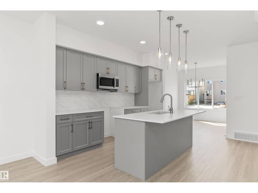 20623 43 AV NW — photo 16 of 38