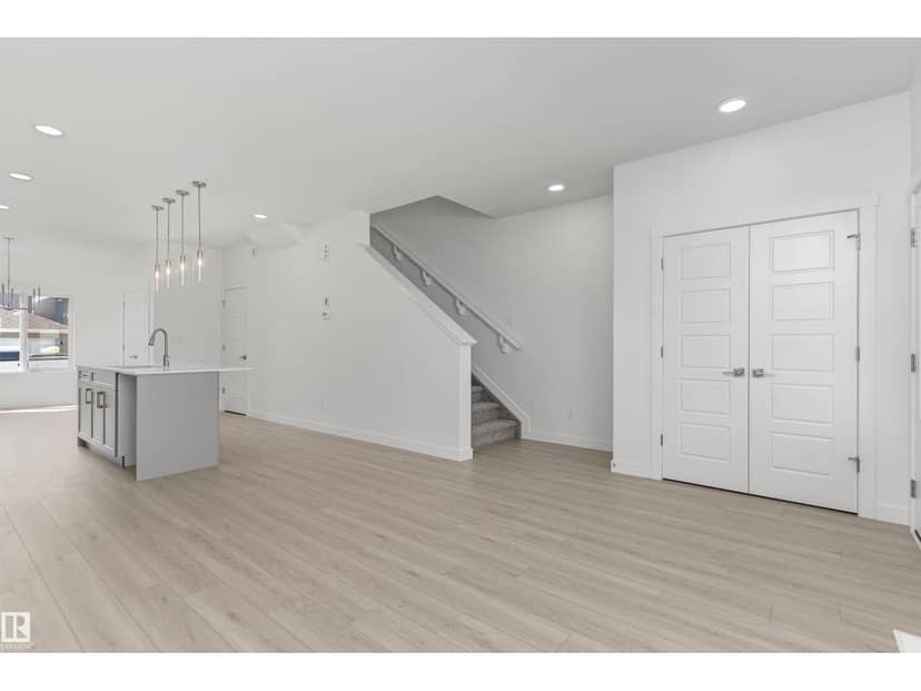 20623 43 AV NW — photo 9 of 38