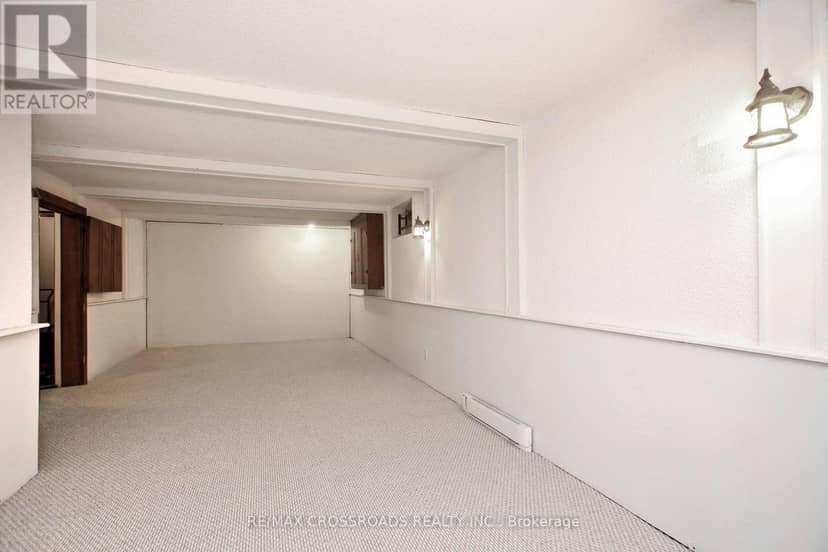 57 Kimberdale Crescent — photo 25 of 32