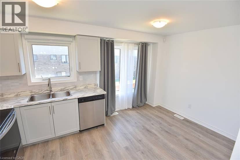 19 RADISON Lane — photo 15 of 40