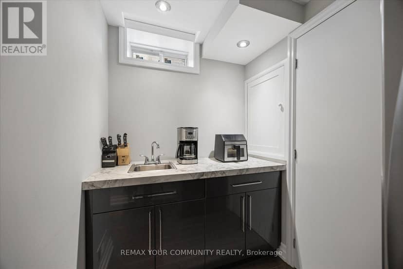 41 Lauderdale Drive — photo 29 of 40