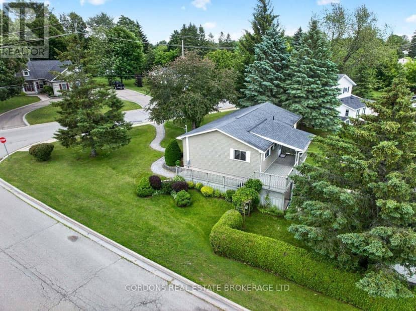 450 Charles Street N, Gananoque, photo 5