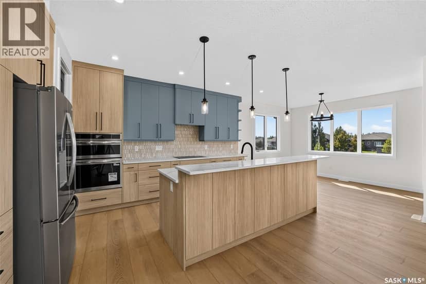 74 Emerald RIDGE E, White City, photo 7