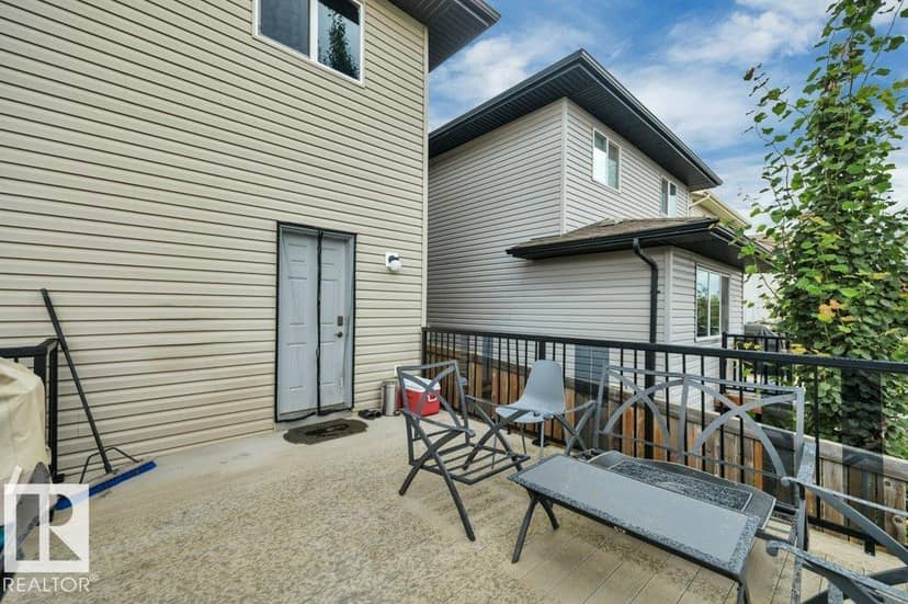 723 Secord Bv NW — photo 38 of 40
