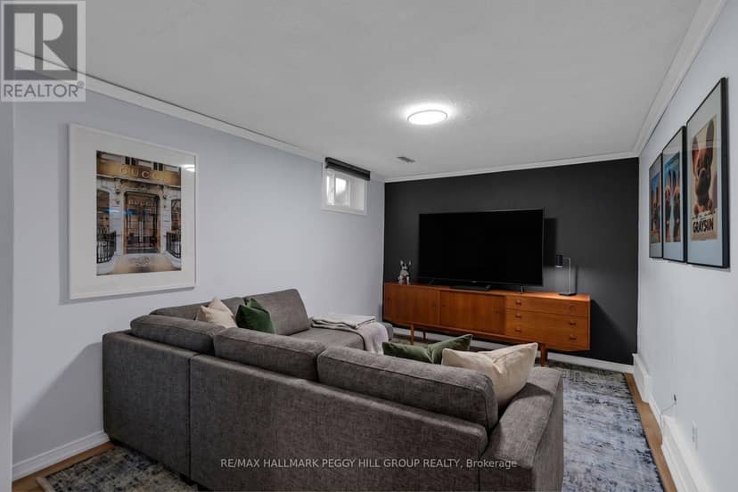 19 Austen Lane — photo 15 of 21