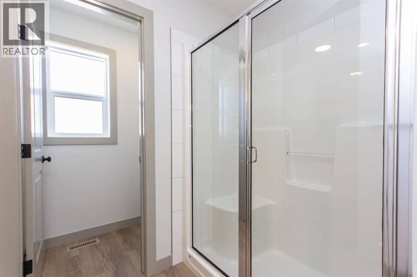 248 Turnbull Close — photo 25 of 38
