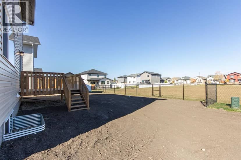 248 Turnbull Close — photo 37 of 38