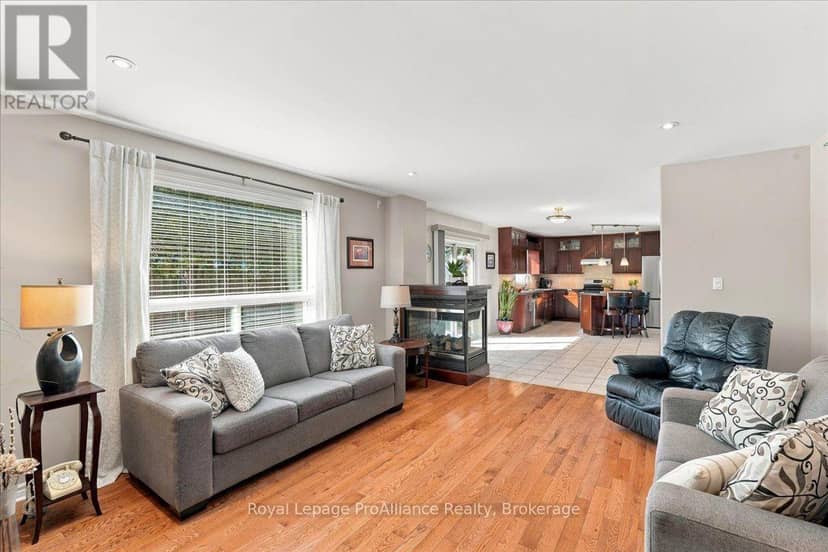 24 Bristol Place — photo 17 of 40