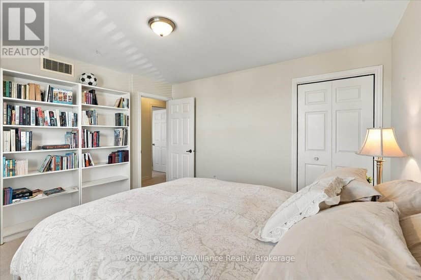 24 Bristol Place — photo 26 of 40