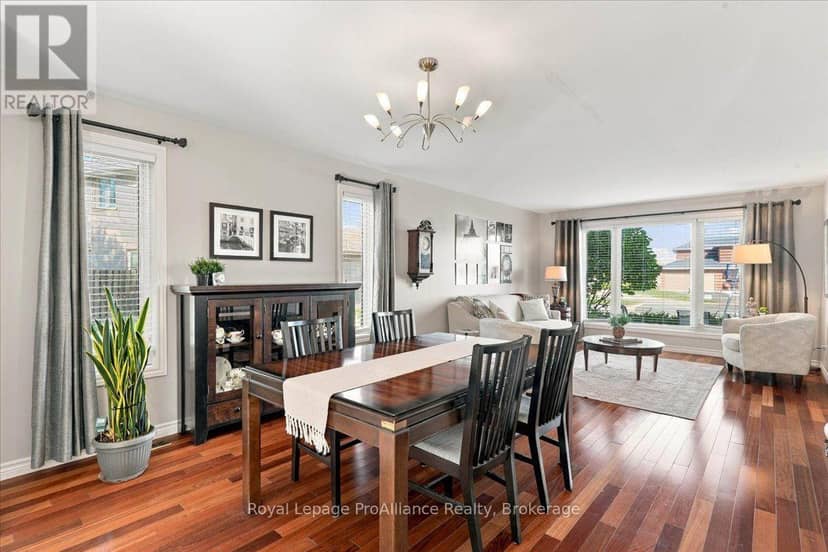 24 Bristol Place — photo 9 of 40