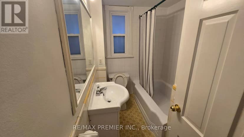 1342 Avenue Road — photo 12 of 16